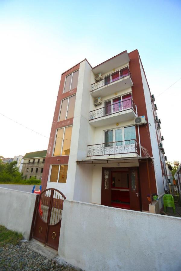 Theodora Hotel Ureki Exterior photo